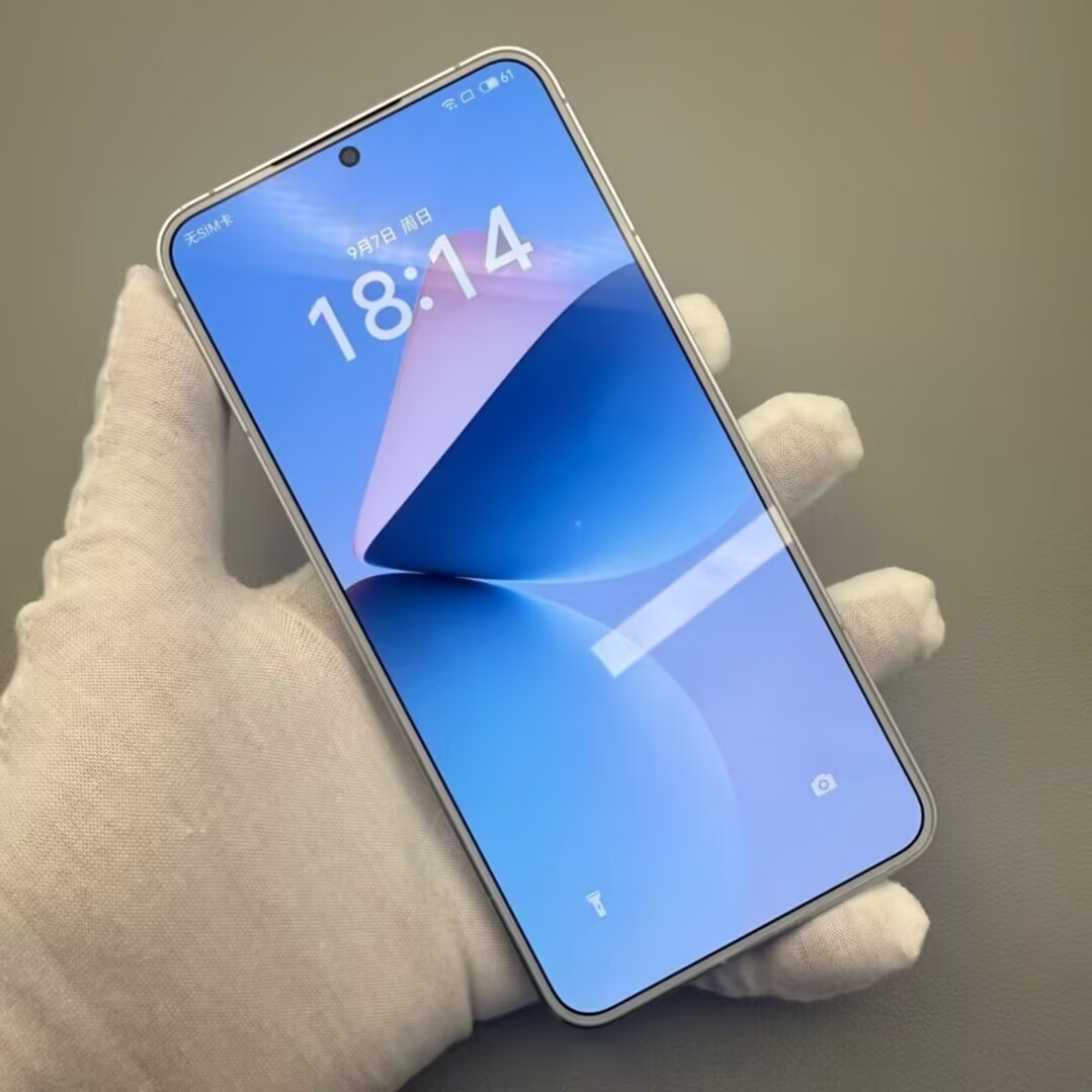 Meizu 21 5G 6.55″ 200MP 12+256/512GB Android 13 Snapdragon 8 Gen 3 Unlocked
