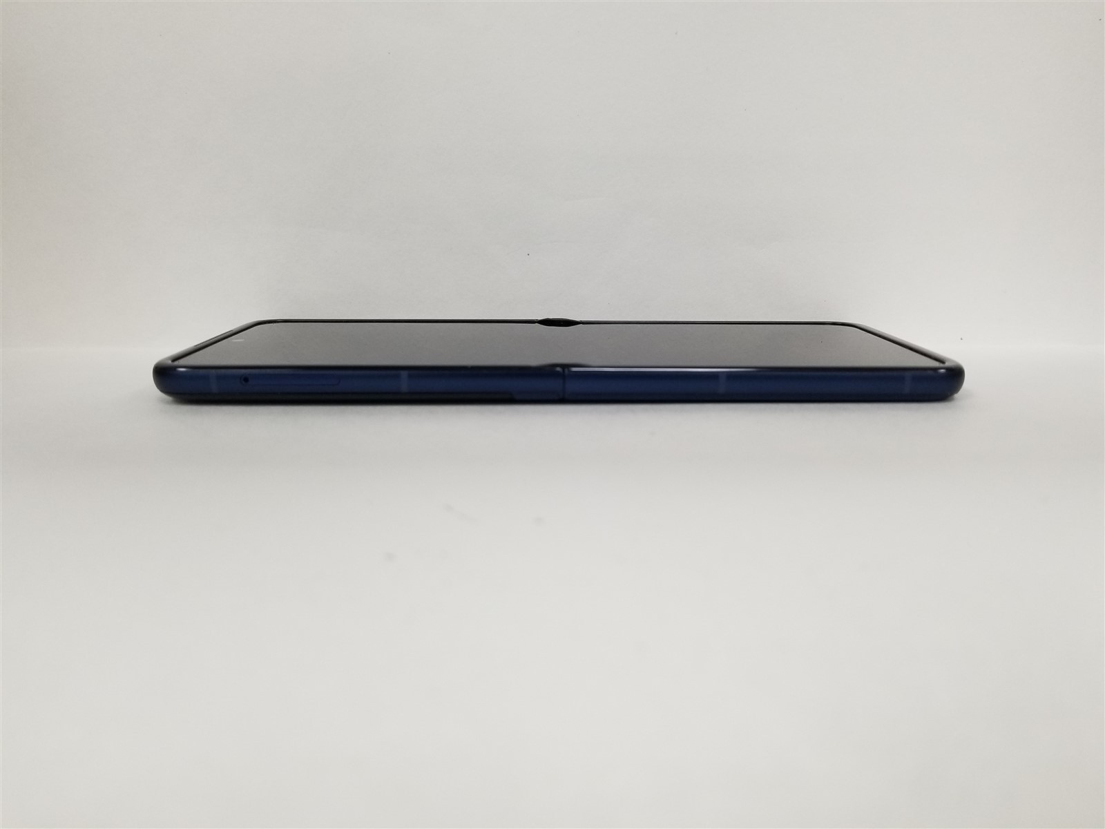 Motorola Razr 2025 256GB Blue XT2553-3 (Dish Wireless) Fully Functional DG6383
