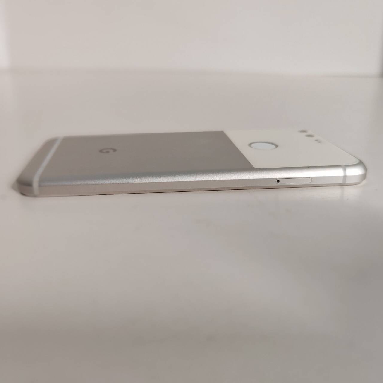 Original Google Pixel (1st Gen) – 2016 Pixel XL Unlocked 4G 32/128GB android