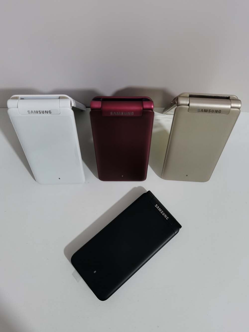 (Unlocked) Samsung Galaxy Folder 2 SM-G1600 Dual Sim 16GB Android OPEN BOX PHONE