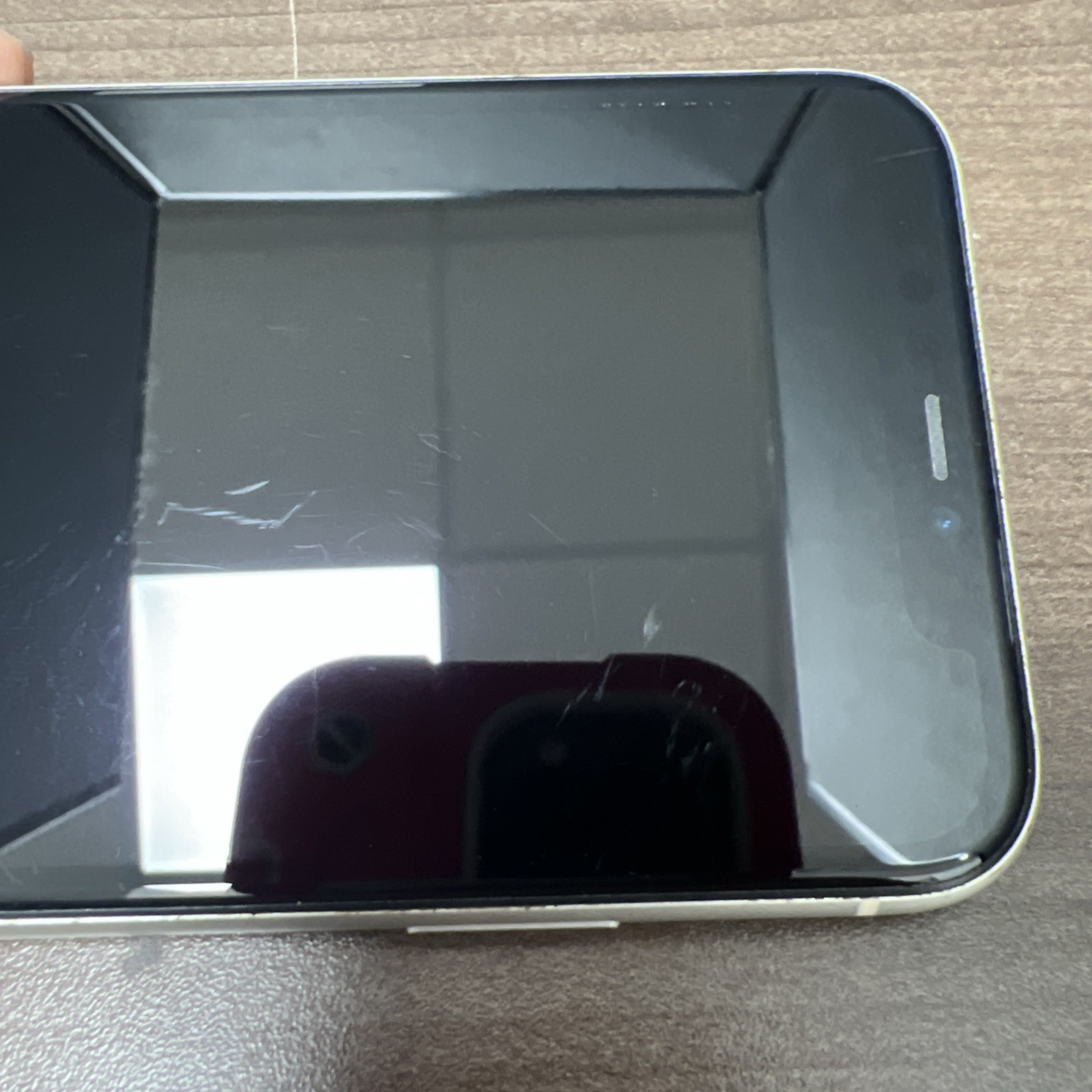 iPhone 11 – A2111 128GB (Unlocked) White