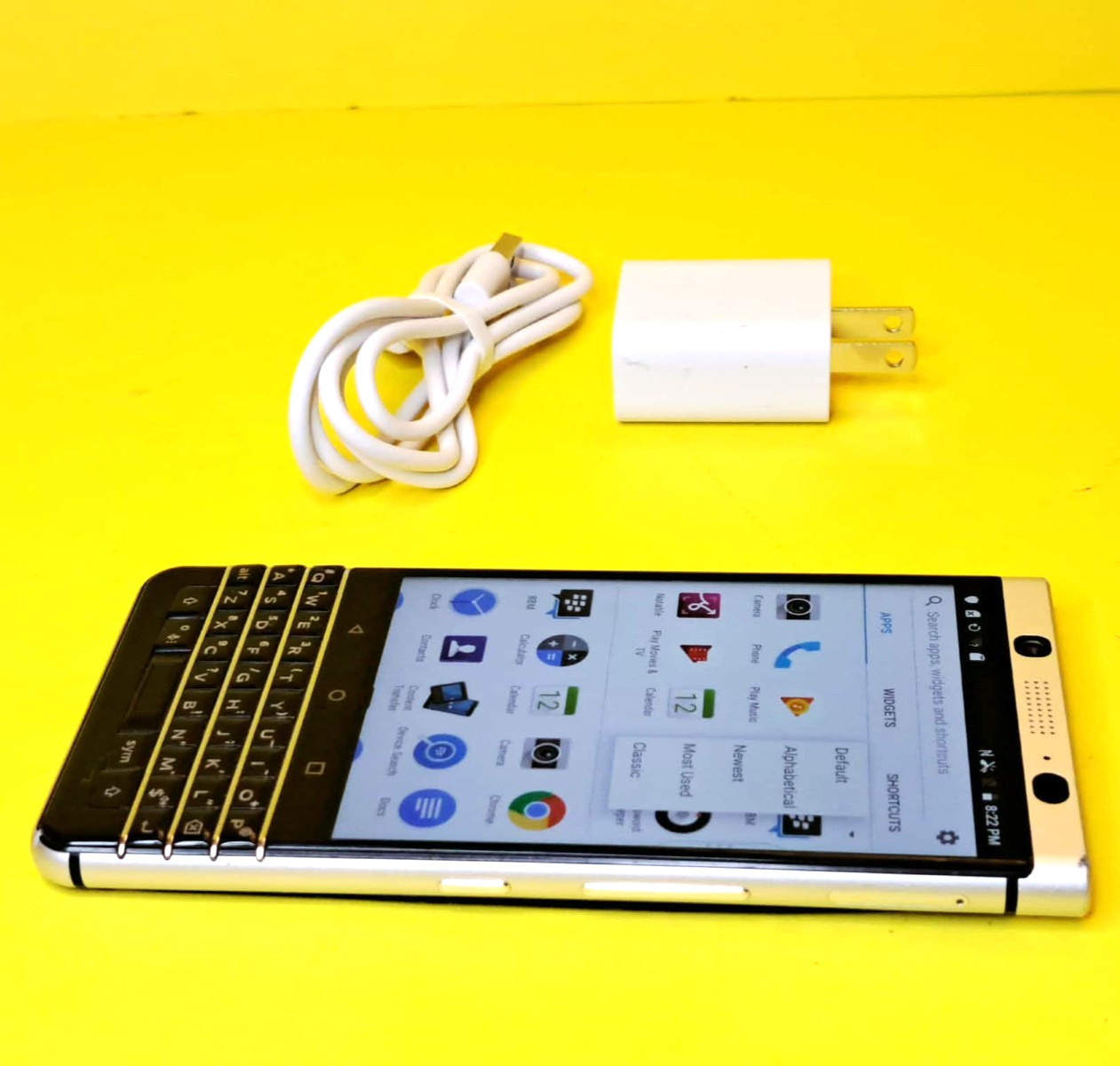 BLACKBERRY KEYONE KEY1 32GB UNLOCKED ANDROID CELL PHONE ROGERS BELL TELUS KOODO+