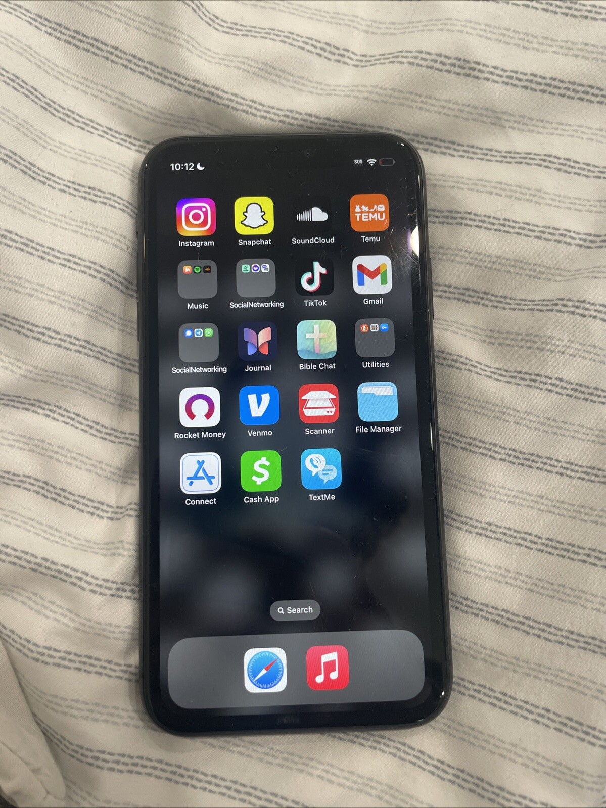 Iphone 11 tiktok installed (slightly used,only for 1-2 months)
