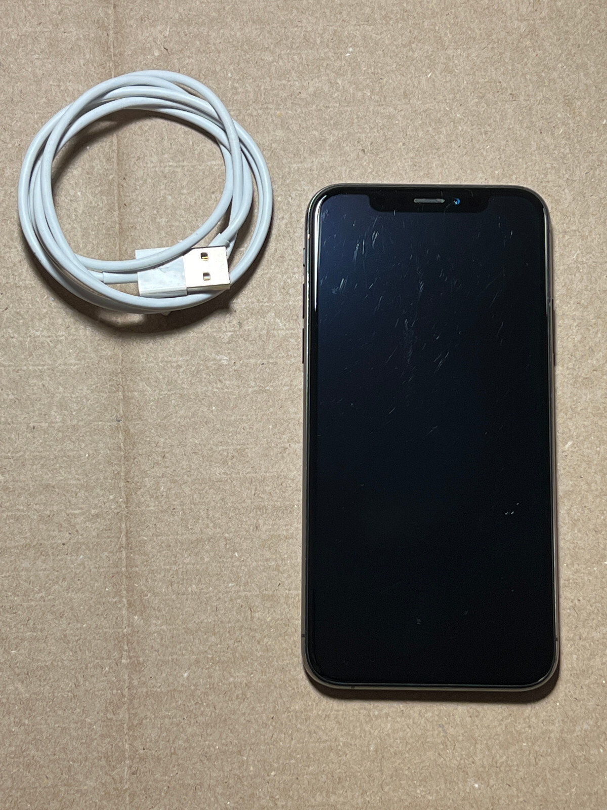 Apple iPhone XS – 64GB Space gray (Unlocked) (CDMA + GSM) A1920 READ