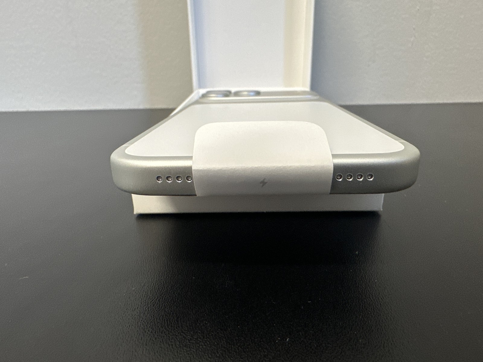Open Box Apple iPhone 17 Pro Max 256GB Silver (AT&T Cricket ONLY) Cycle 12