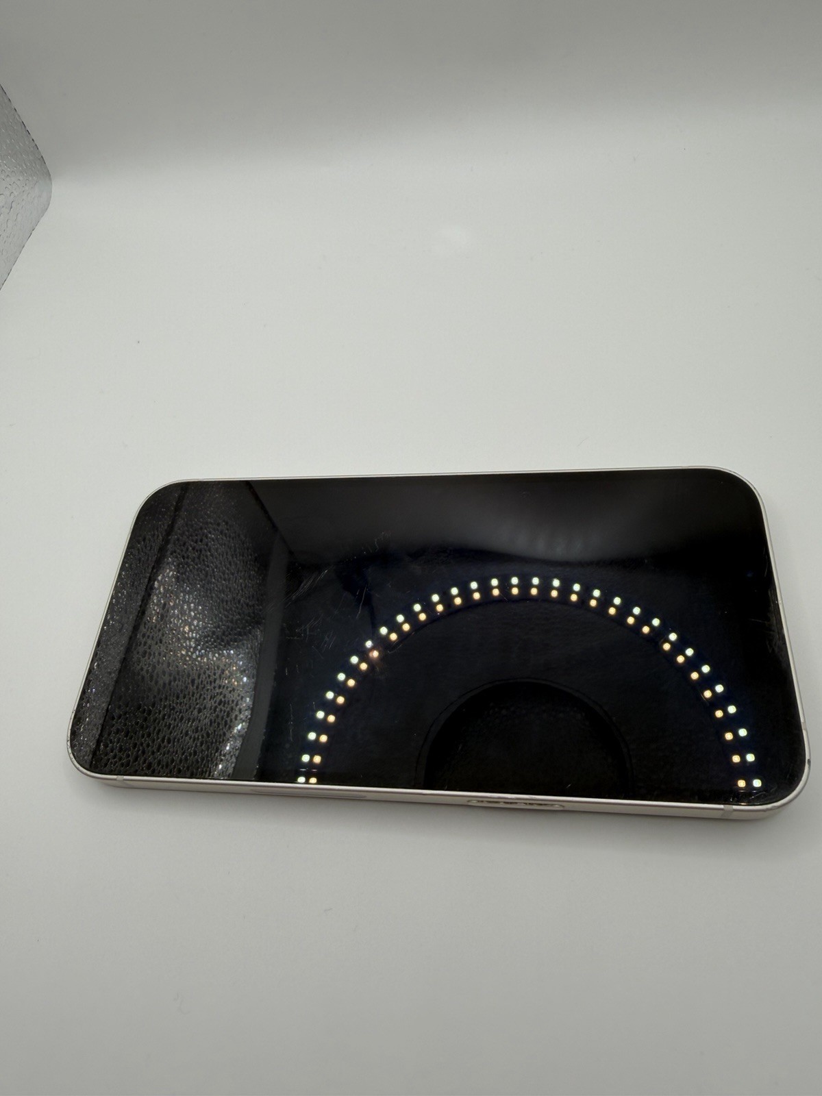 Apple iPhone 14 256GB Unlocked – Starlight