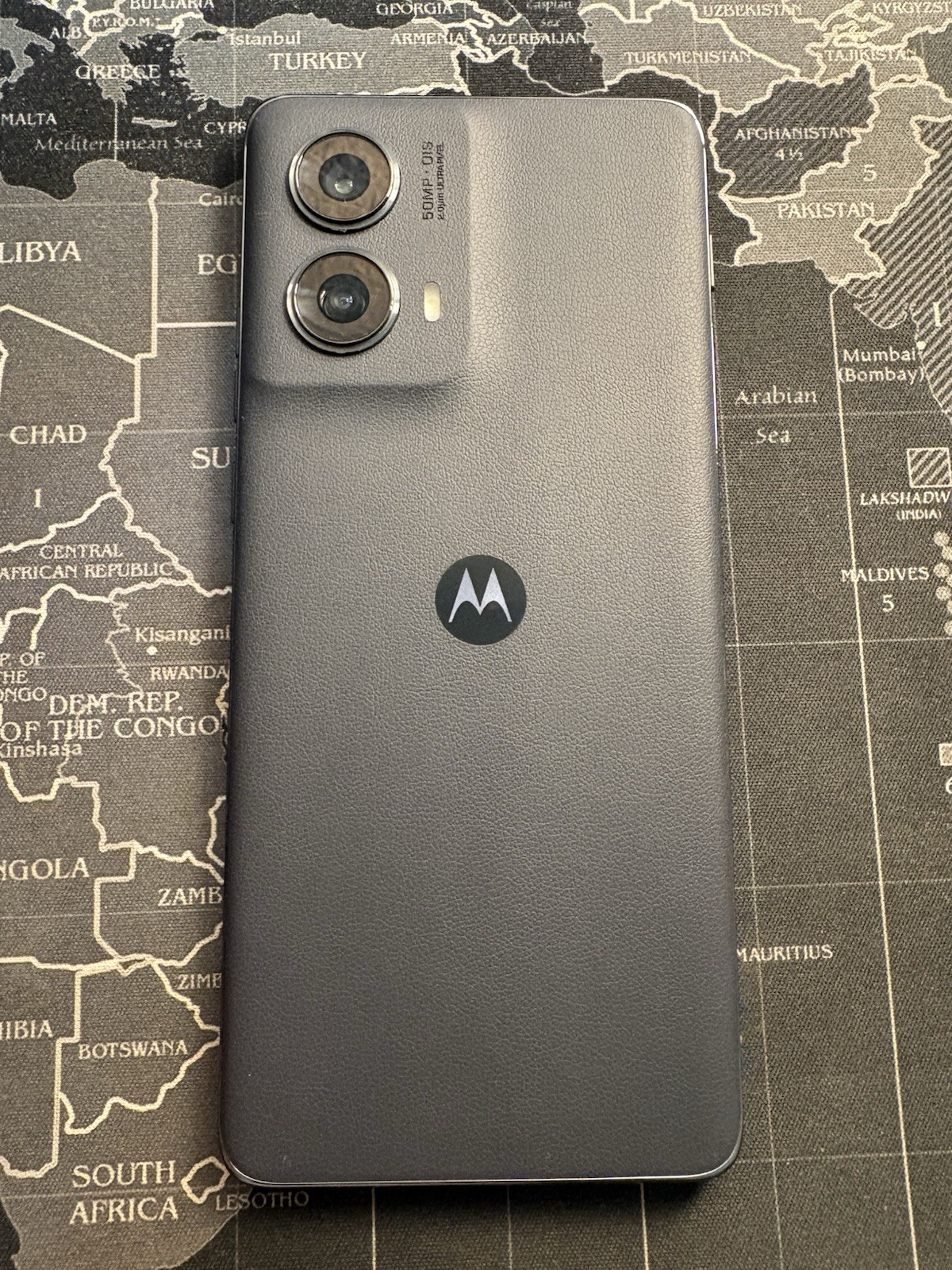 Moto Edge 5G XT2405V – 256GB – Blue Leather – Total Wireless / Straight Talk
