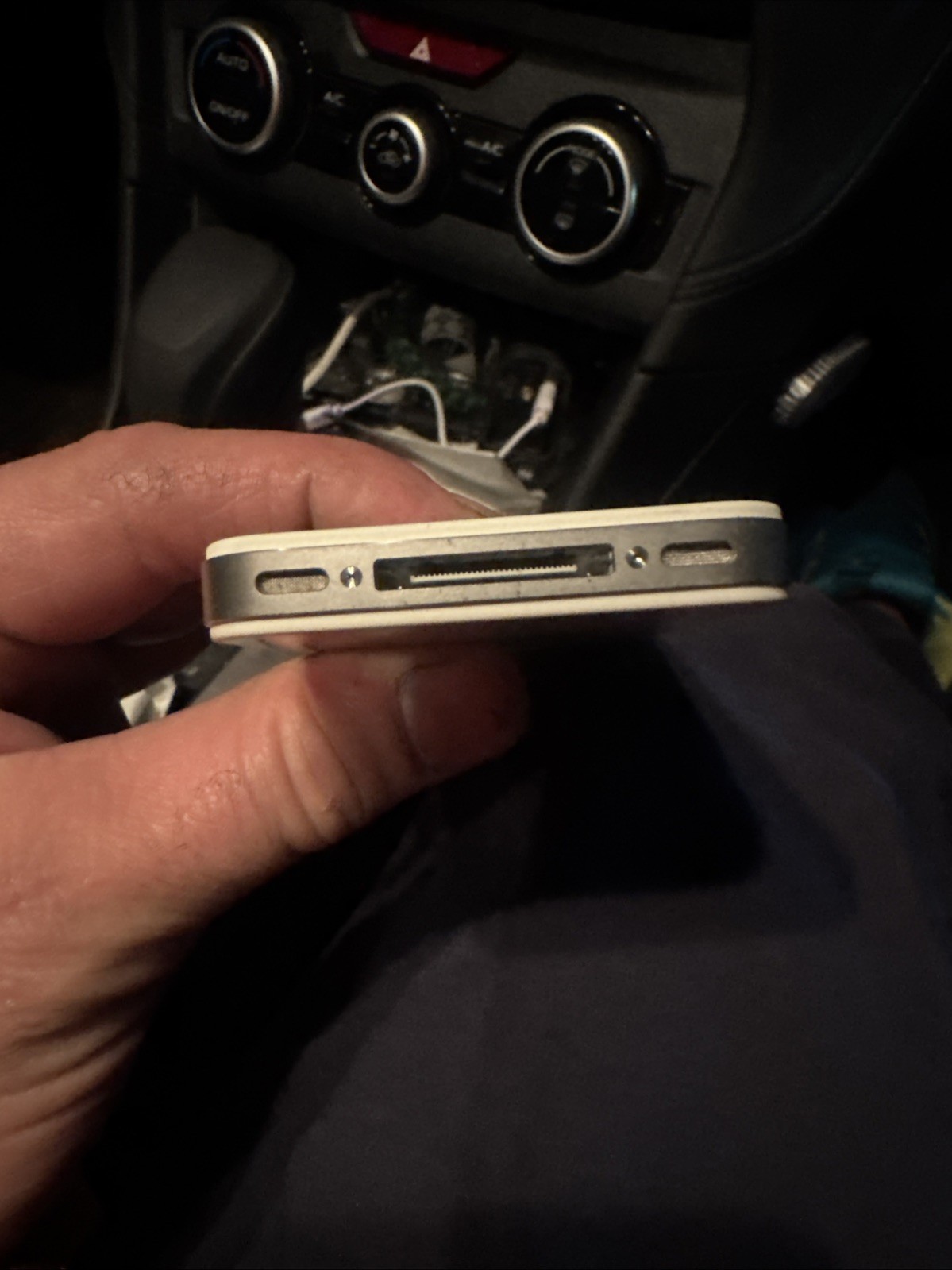 Apple iPhone 4 White 8GB A1349