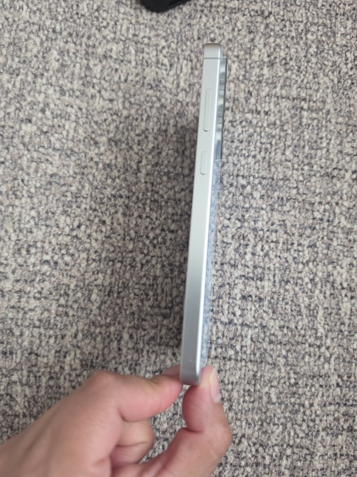 Samsung Galaxy S24 FE 128GB (Xfinity Locked) – For Parts or Wi-Fi Use Only
