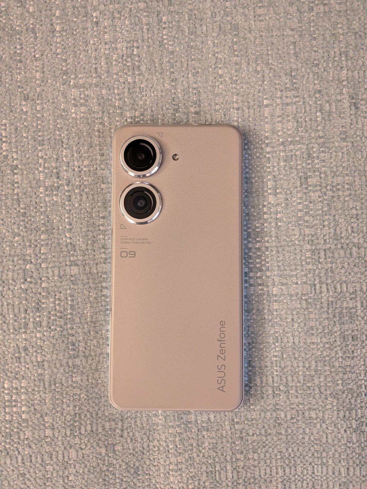 (See Description) ASUS Zenfone 9 – 128 GB – Moonlight White (Unlocked) – AI2202