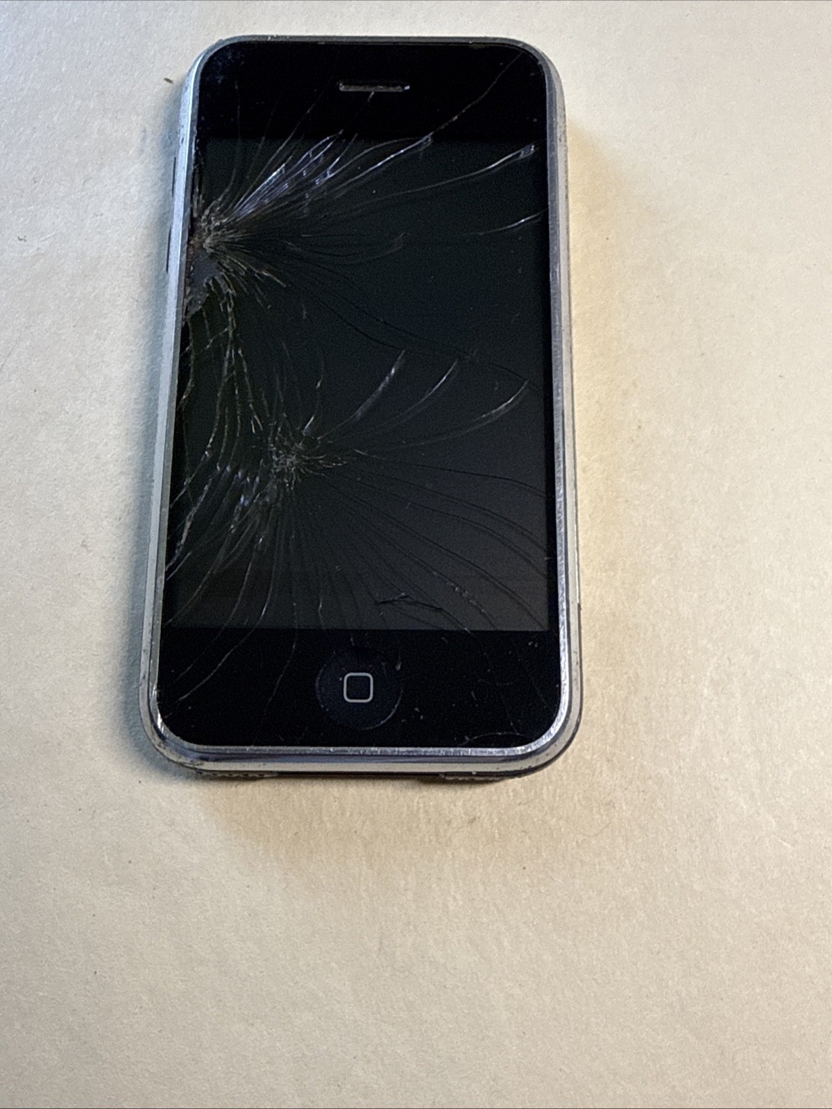 Apple iPhone 1st Generation – 8GB – Black – A1203 (GSM)