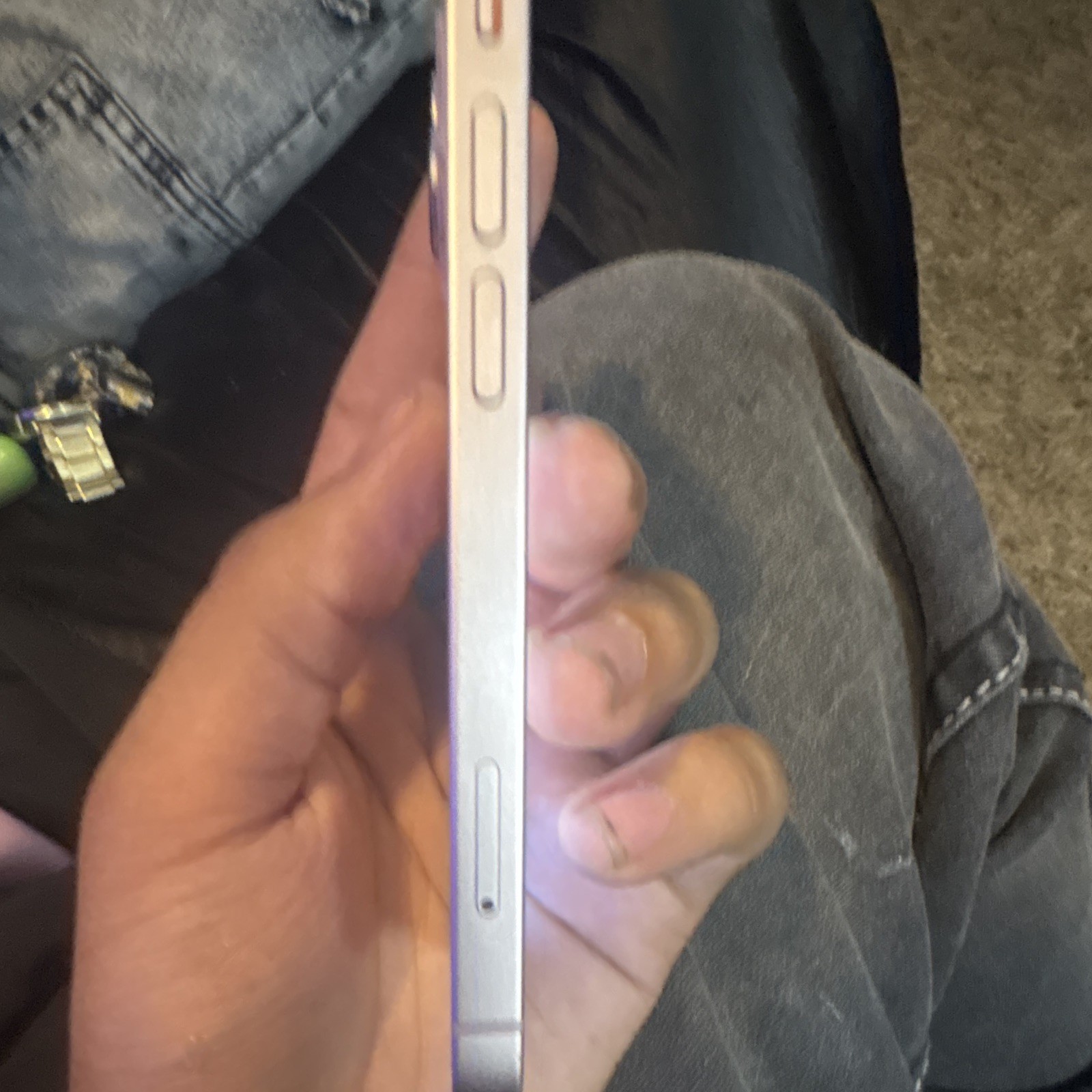 Apple iPhone 13 mini 512GB White iOS 12MP Smartphone Cracked Back Glass