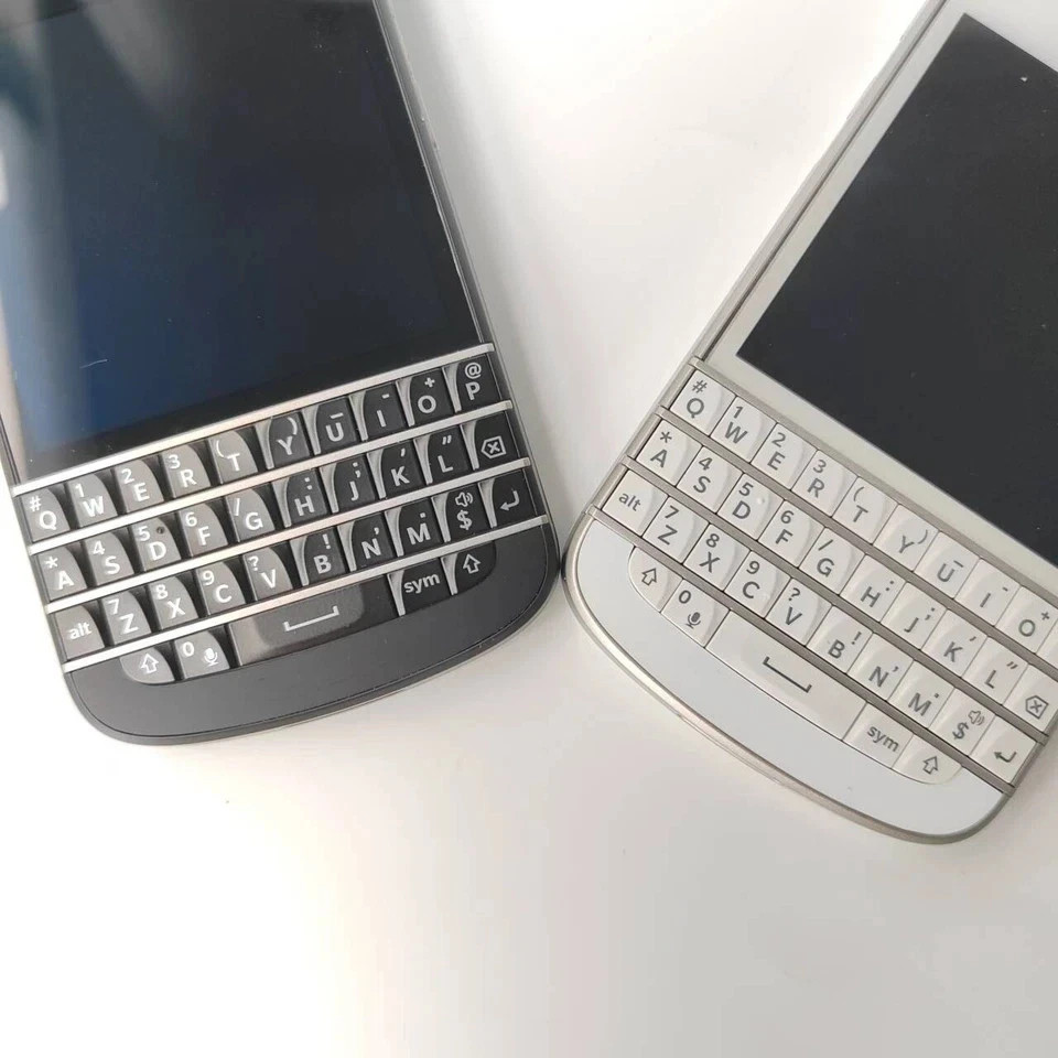 BlackBerry Q10 8MP 4G 16GB LTE 3.1″ Keyboard Unlocked Smartphone 1year warranty