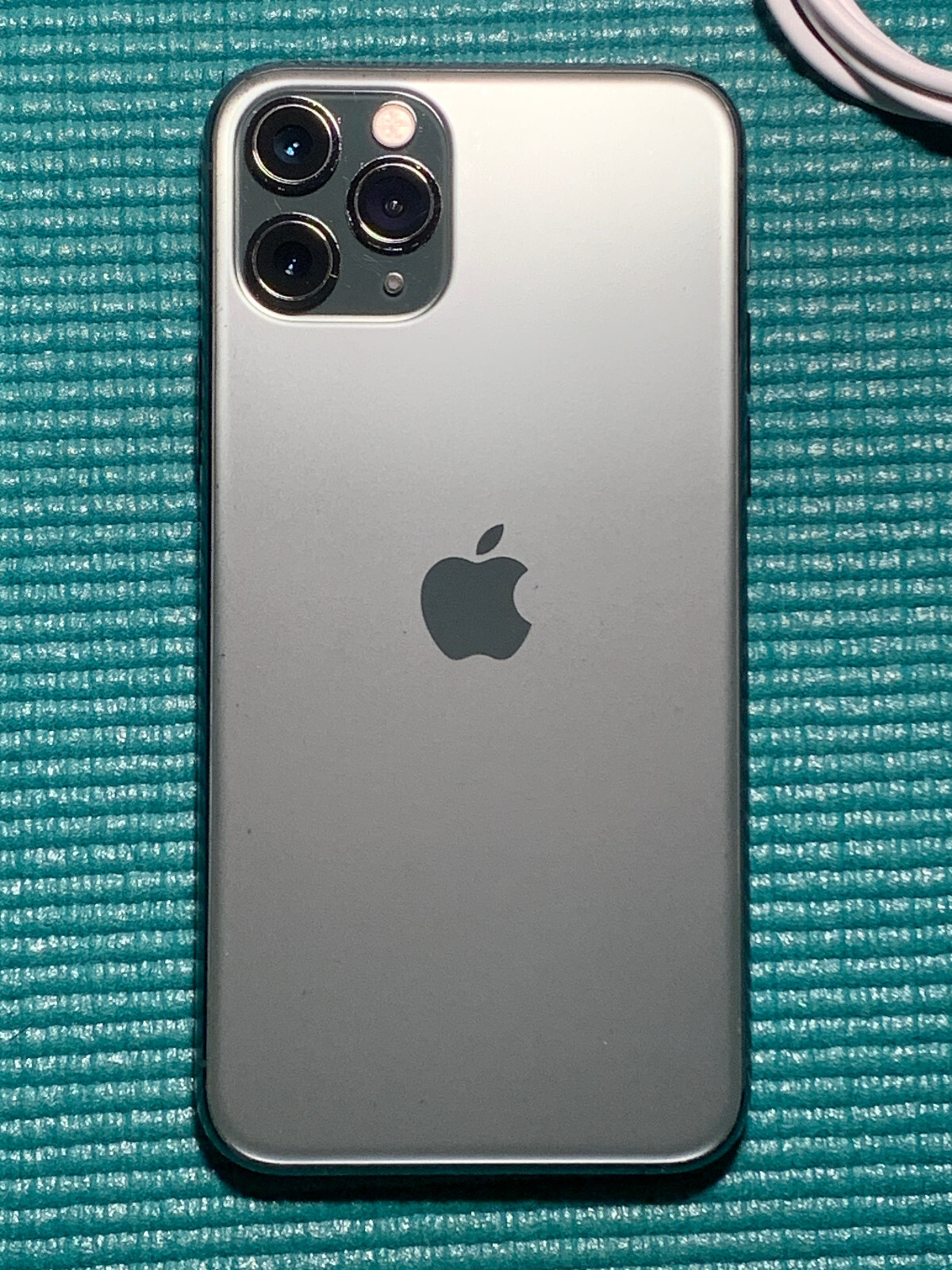 Apple iPhone 11 Pro – 512GB – Space Gray (Unlocked) A2160 (CDMA + GSM)