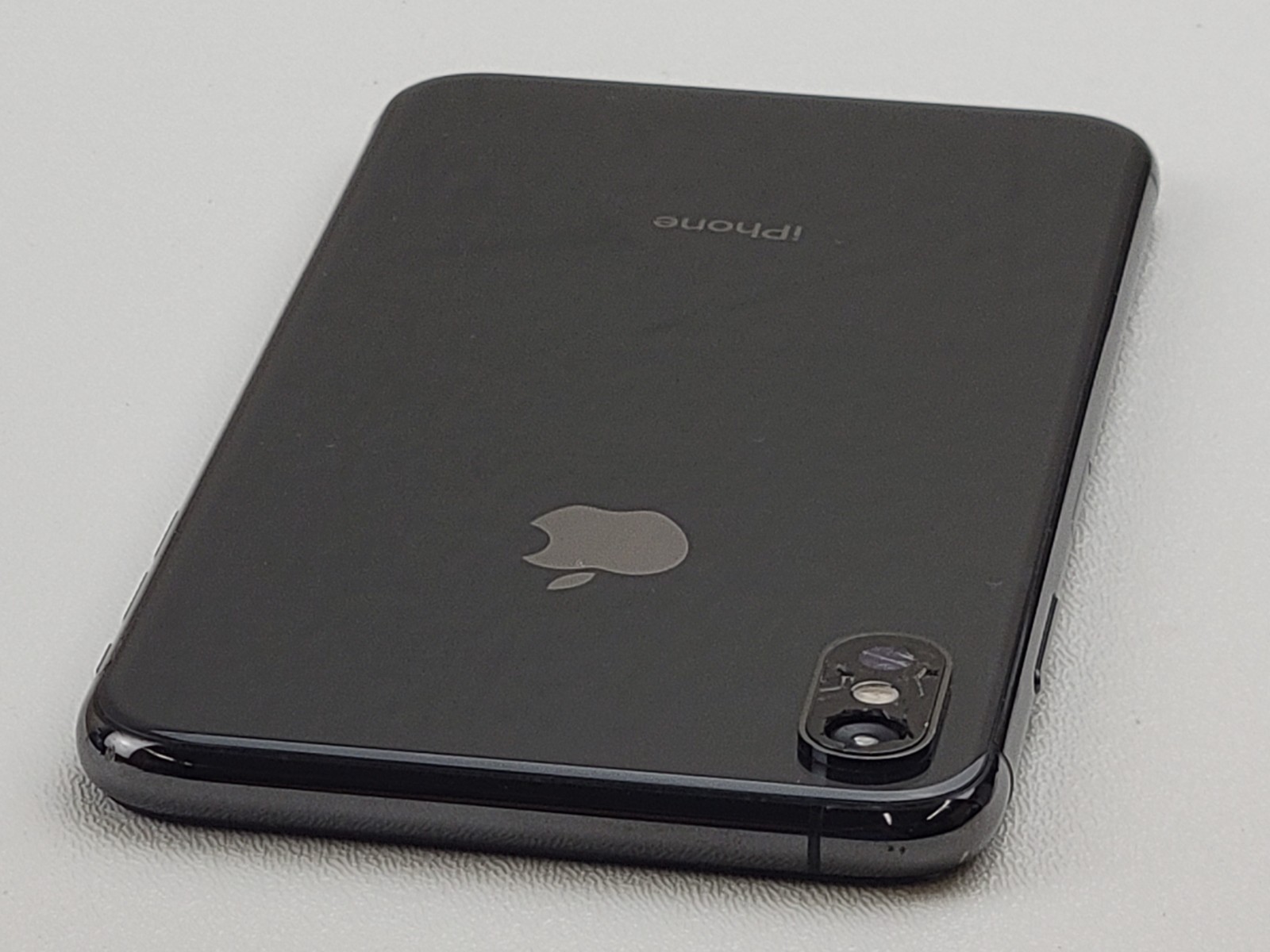 Apple iPhone XS Max (A1921) 64GB (Unlocked) – *DAMAGED* – Clean IMEI – H8021