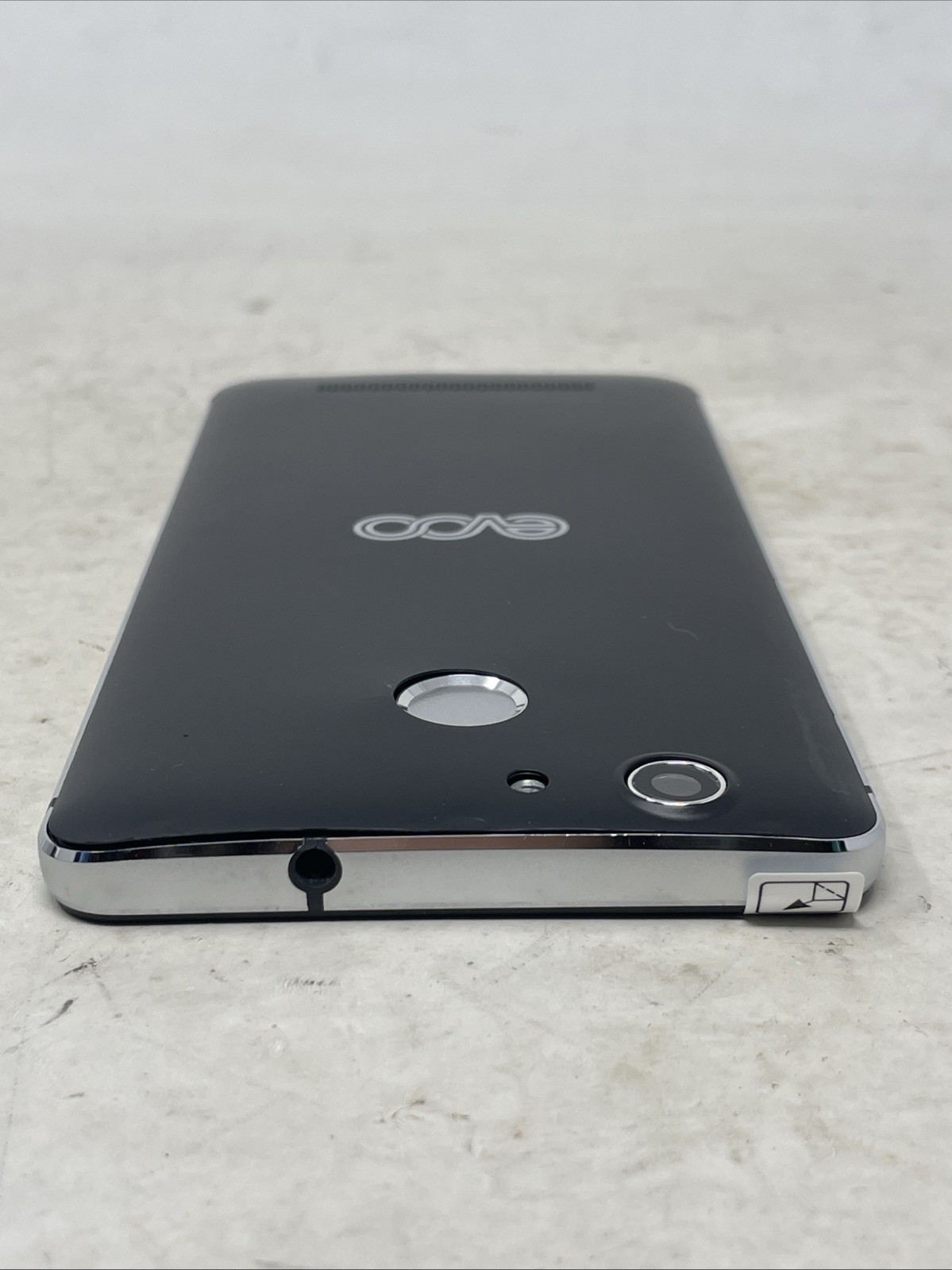 EVOO 5.5” Smartphone Android 8.1 Go Edition Quad Core 4G LTE EVM4G6 Black (76)