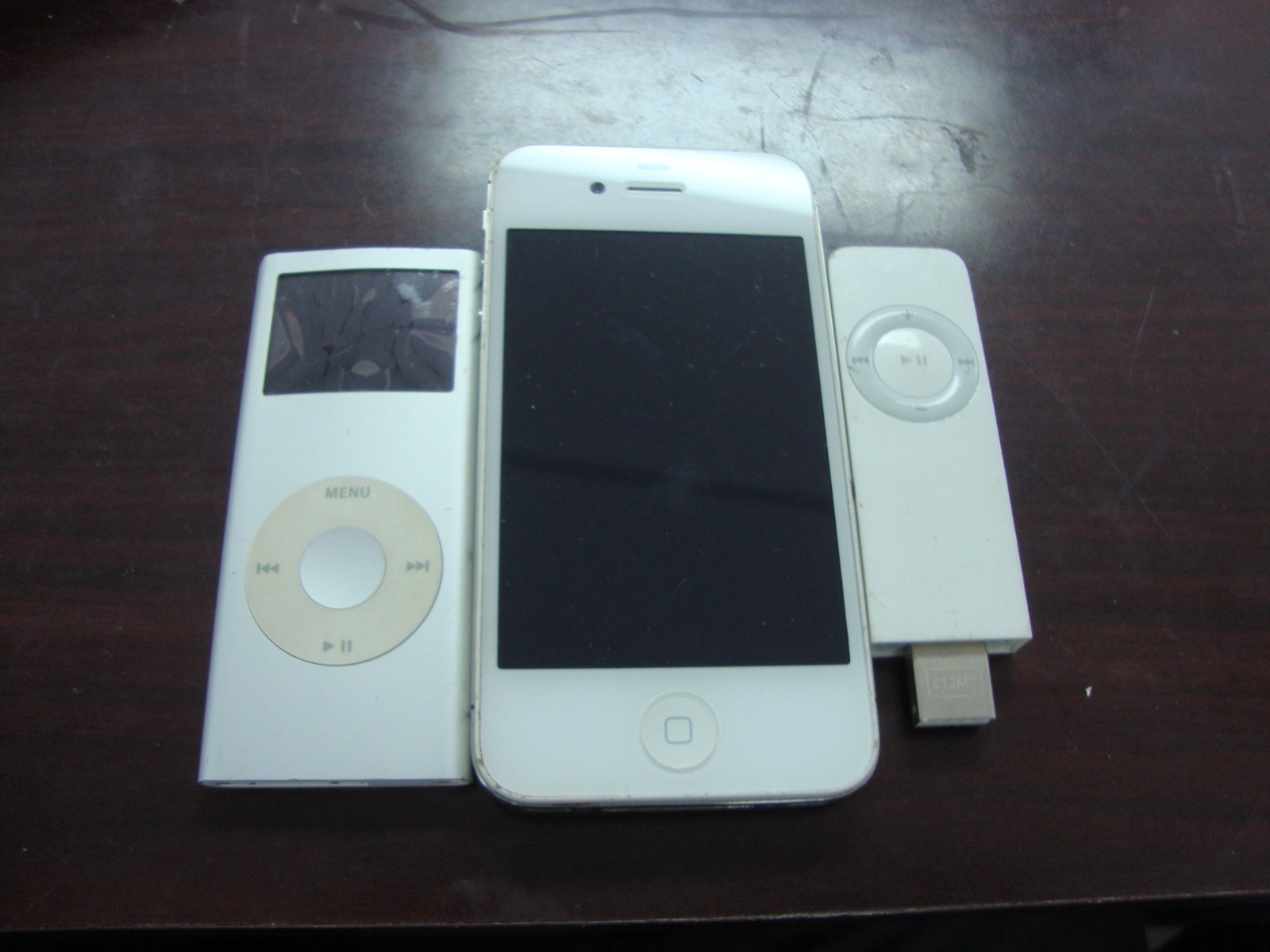 Vintage Apple Lot iPhone 4S iPod Nano 2nd Gen iPod Shuffle For Parts Or Repair