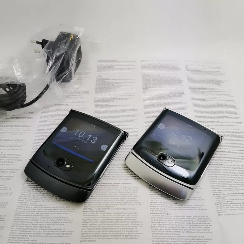 Motorola Moto Razr 5G 2020 XT2071 256GB Unlocked Android 99% New Sealed