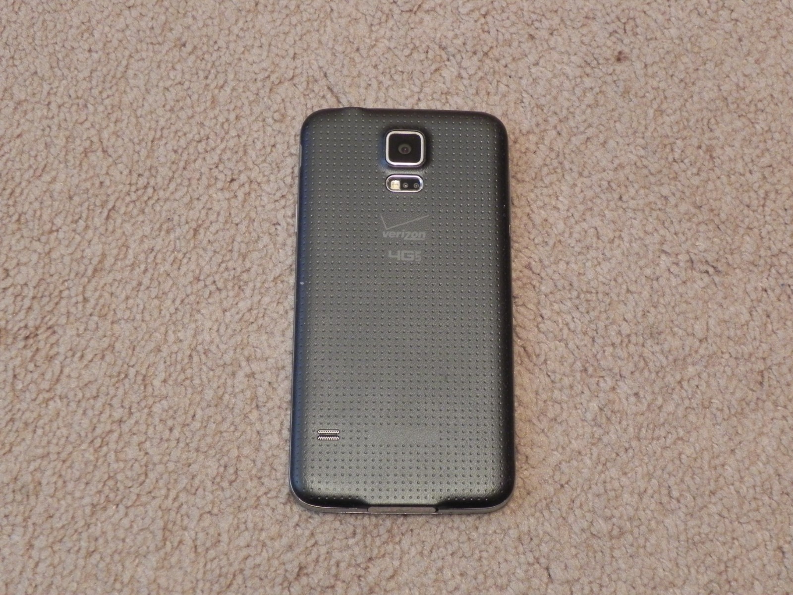 Samsung Galaxy S5 SM G900V UD 16GB Smartphone Black in Original Box