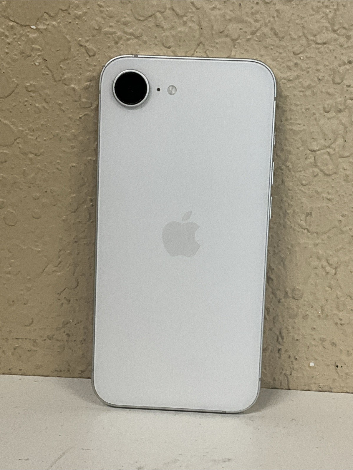 Apple iPhone 16e A3212 T-Mobile Only 128GB WHITE Excellent FREE SHIPPING