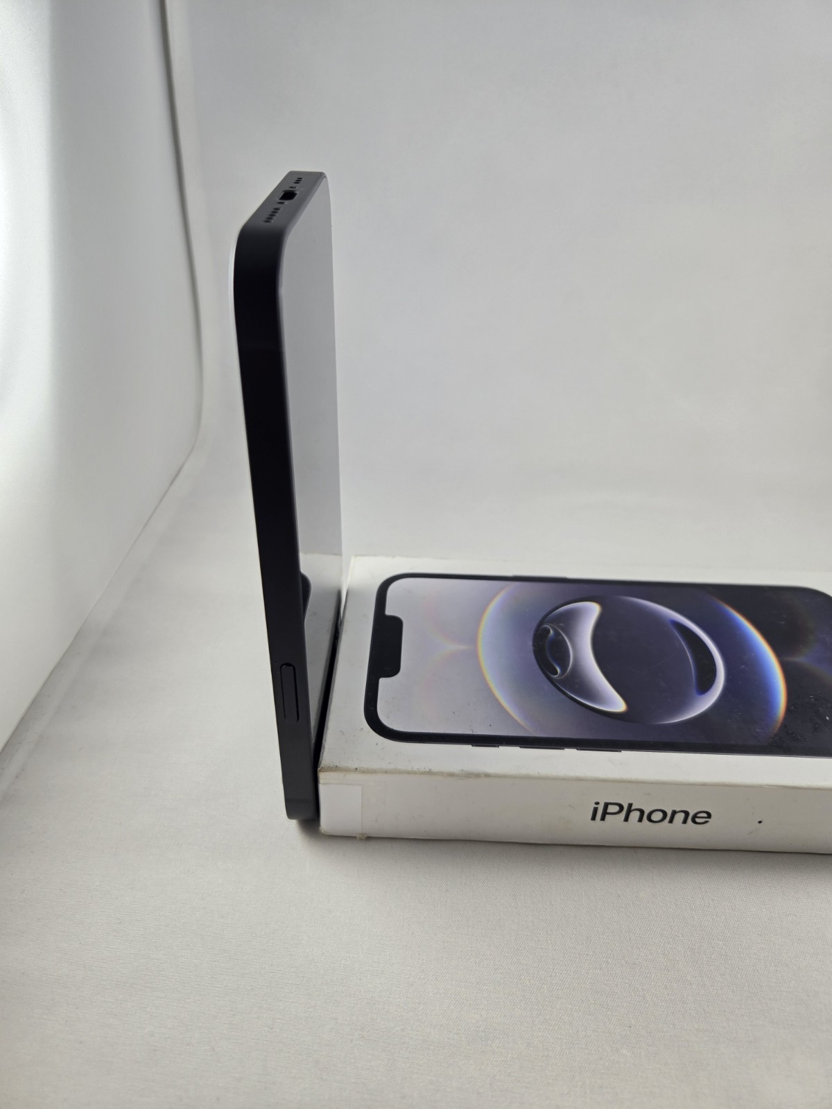 iPhone 16e 128gb Black Boost Mobile