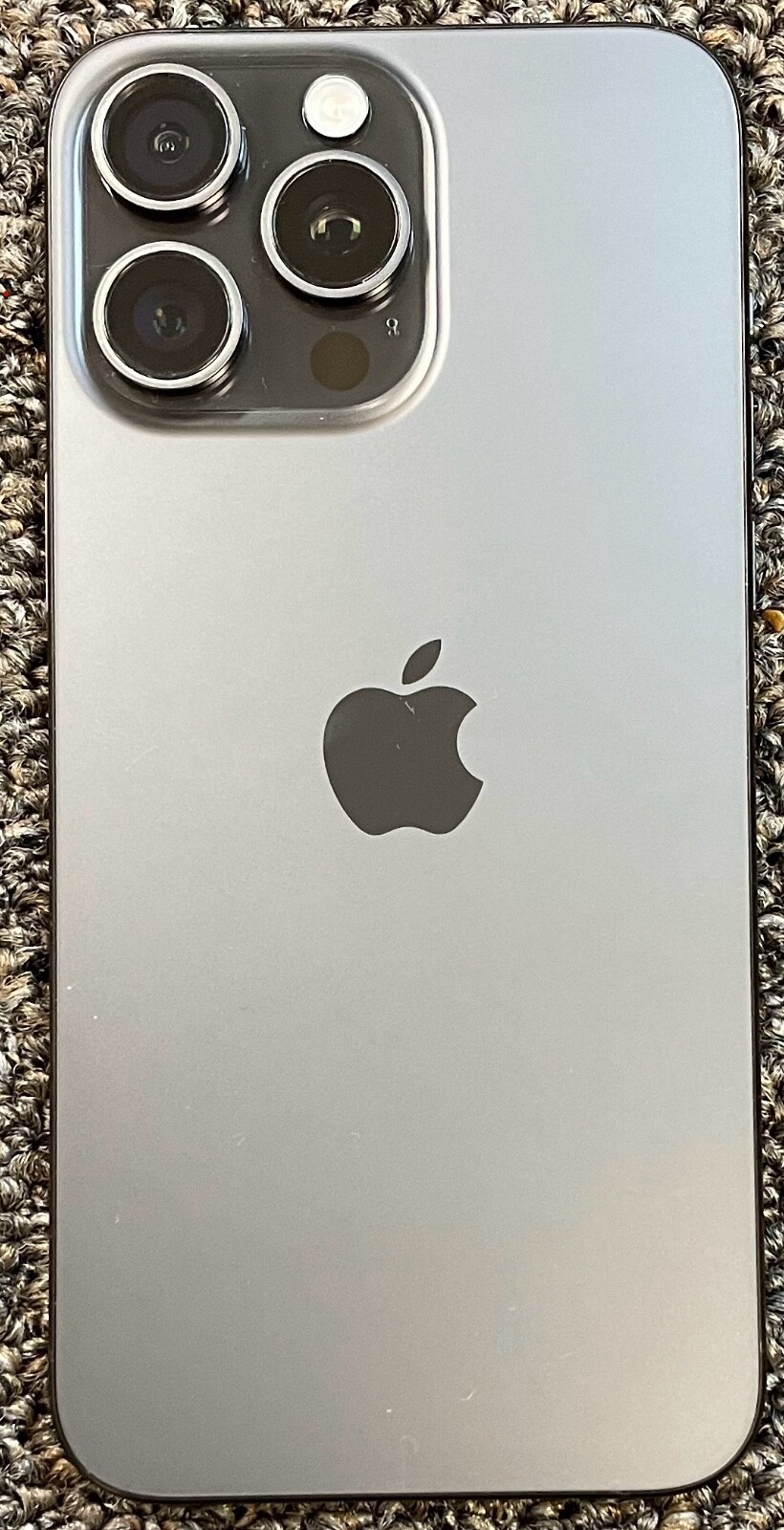 Apple iPhone 15 Pro Max – 256 GB – Black (Spectrum) EXCELLENT