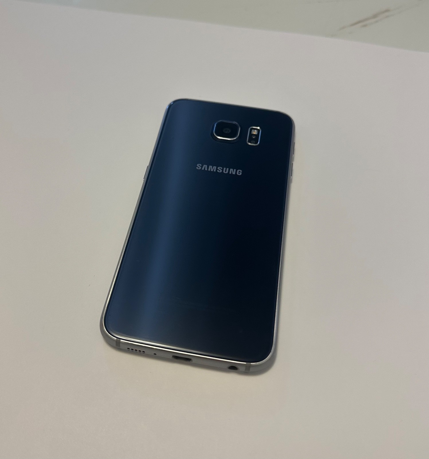 Samsung Galaxy S6 G920 32GB 64G ALL COLOR Unlocked AT&T T-mobile SmartPhone GOOD