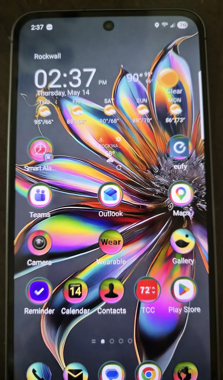 Samsung S24 FE Graphite, 128G, + Box, 3 Cases, Screen and Camera Covers – AT&T