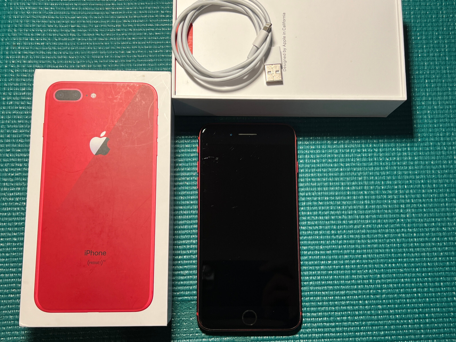 Apple iPhone 8 Plus – 256GB – Red unlocked A1897 (GSM)