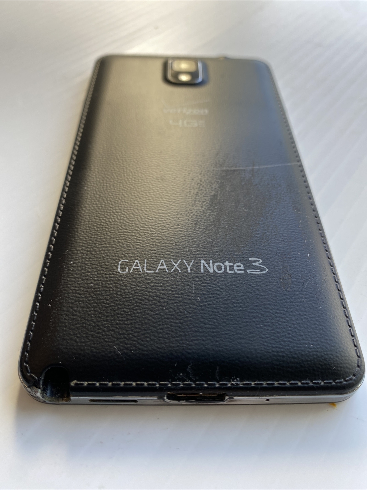 Samsung Galaxy Note 3 Verizon N900V 32GB Black Cracked Screen For Parts