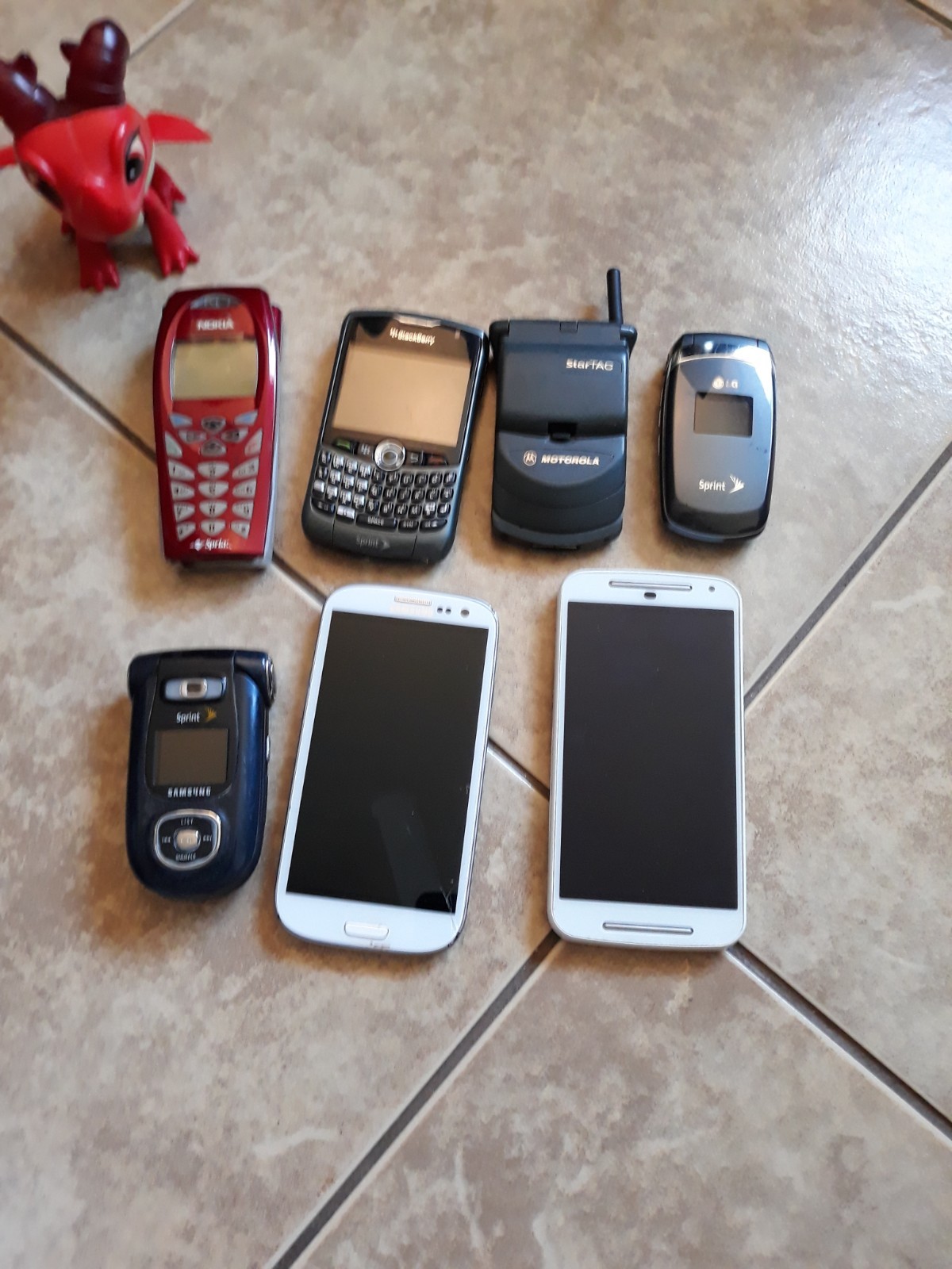 Lot of 7 Mixed Various Brands Cellphones-UNTESTED SOLD AS IS FOR PARTS OR R.