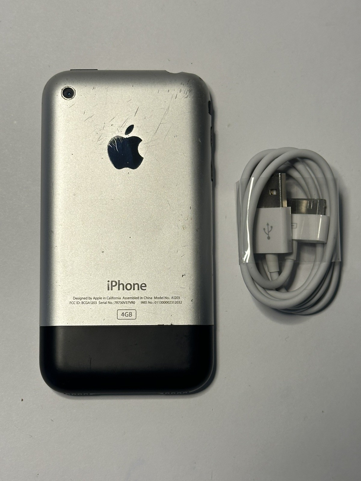 Rare iOS 1.0 Apple iPhone 1st Generation – 4GB – Black A1203 (GSM) 2G