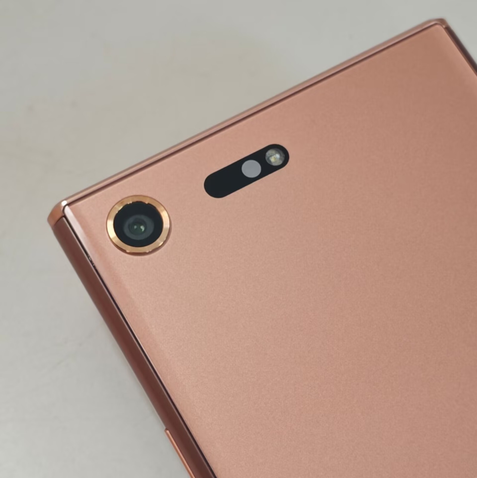 (Unlocked) Sony Xperia XZ Premium G8141 Android 64GB Global Unlocked
