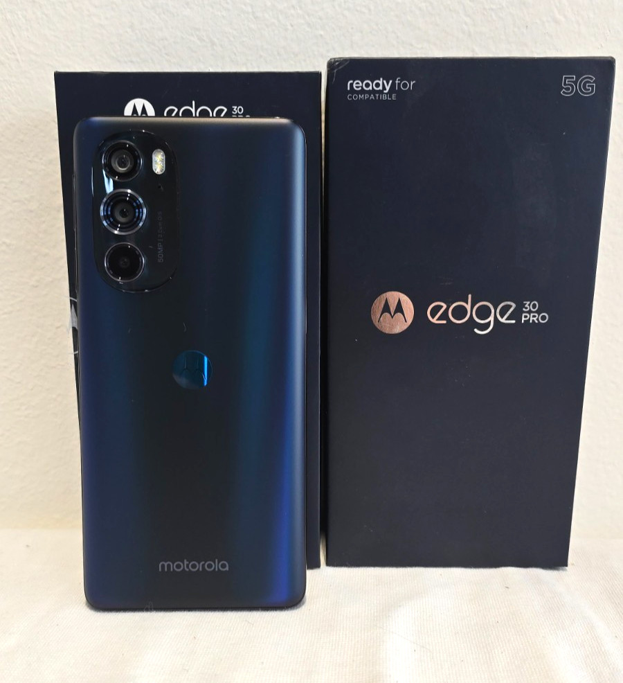 Motorola Edge 30 Pro 5G XT2201-1 12GB RAM 256GB 50MP Cosmos Blue Unlocked