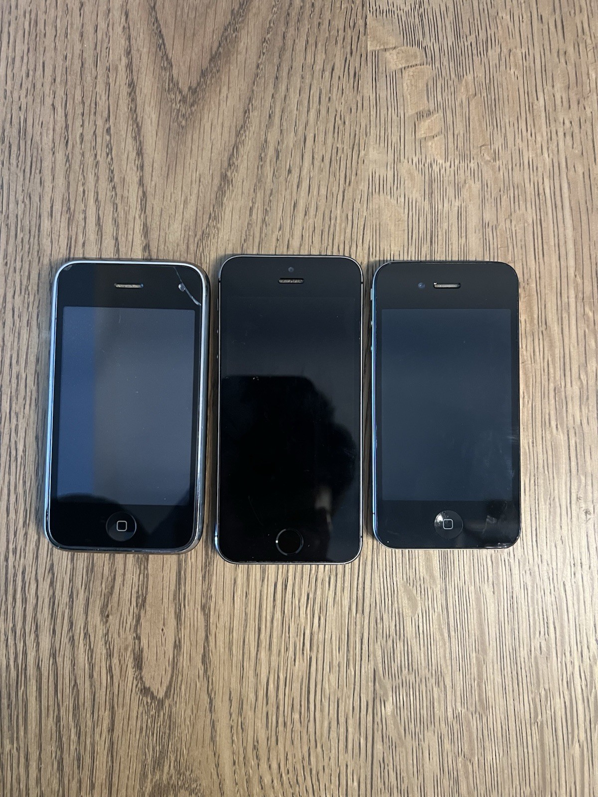Lot Of 3 Apple iPhones PARTS On See Photos A1533, A1303A, A1332. AS-IS