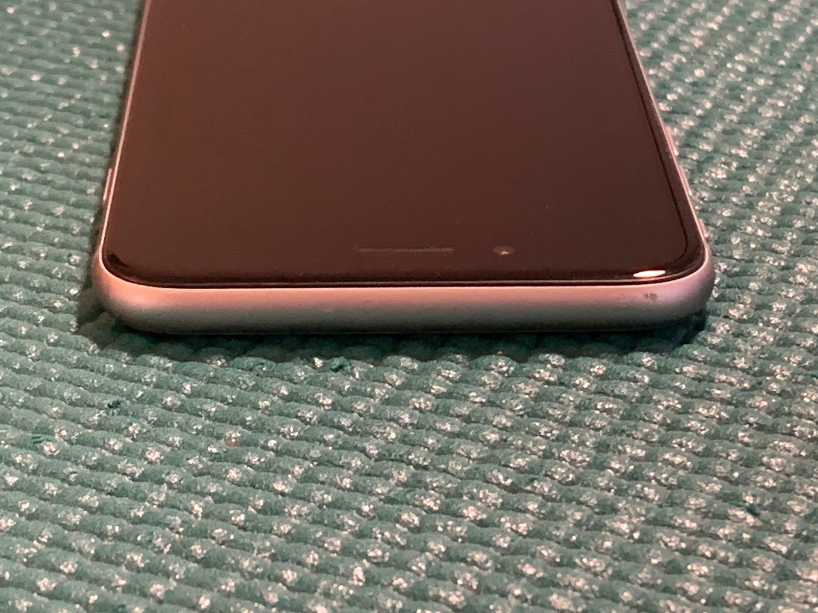 Apple iPhone 6 – 16GB Space Gray Unlocked A1549