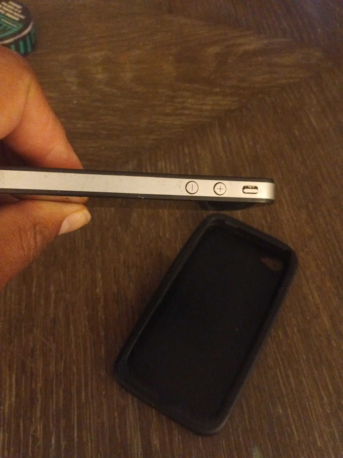 Apple iPhone 4s – 8GB -untested Because I Don’t Have The Chord For It