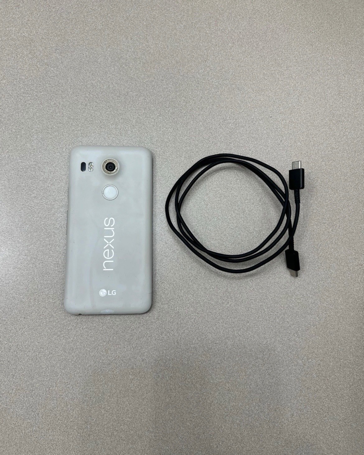 LG Google Nexus 5X LG-H790 32GB 2GB RAM White Android 8.1 12.3MP USB-C