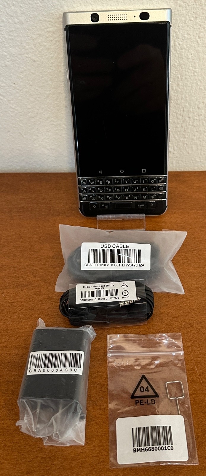 BlackBerry KEYone – 32GB – BBB100-1 – Unlocked 4G (PRD-63116-001) A Grade