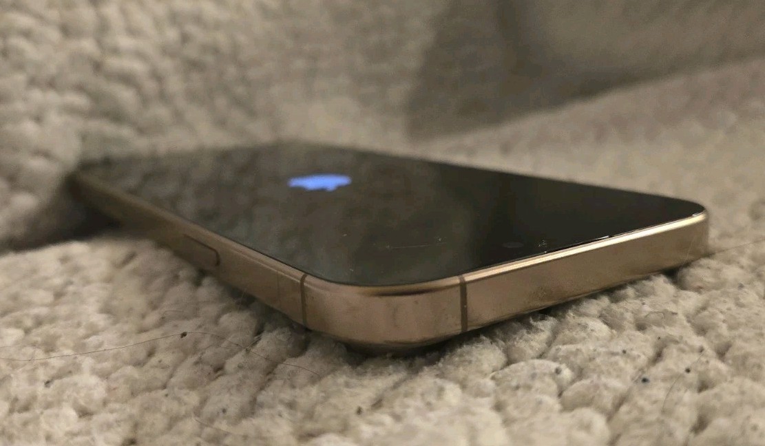 Apple iPhone 16 Pro Max 256GB Desert Titanium, AT&T, 97% BATTERY CAPACITY