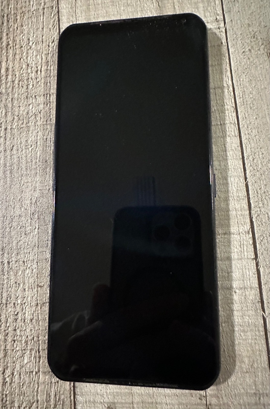 Lenovo Legion Y90 5G 6.92″ 640GB, 18GB Ram,64MP Working . Genuine Phone