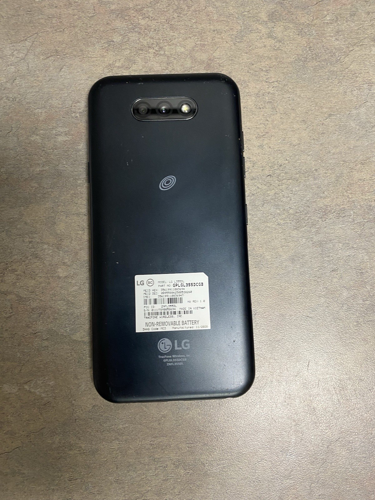 LG K31 Rebel Tracfon 32GB *Cracked Screen*