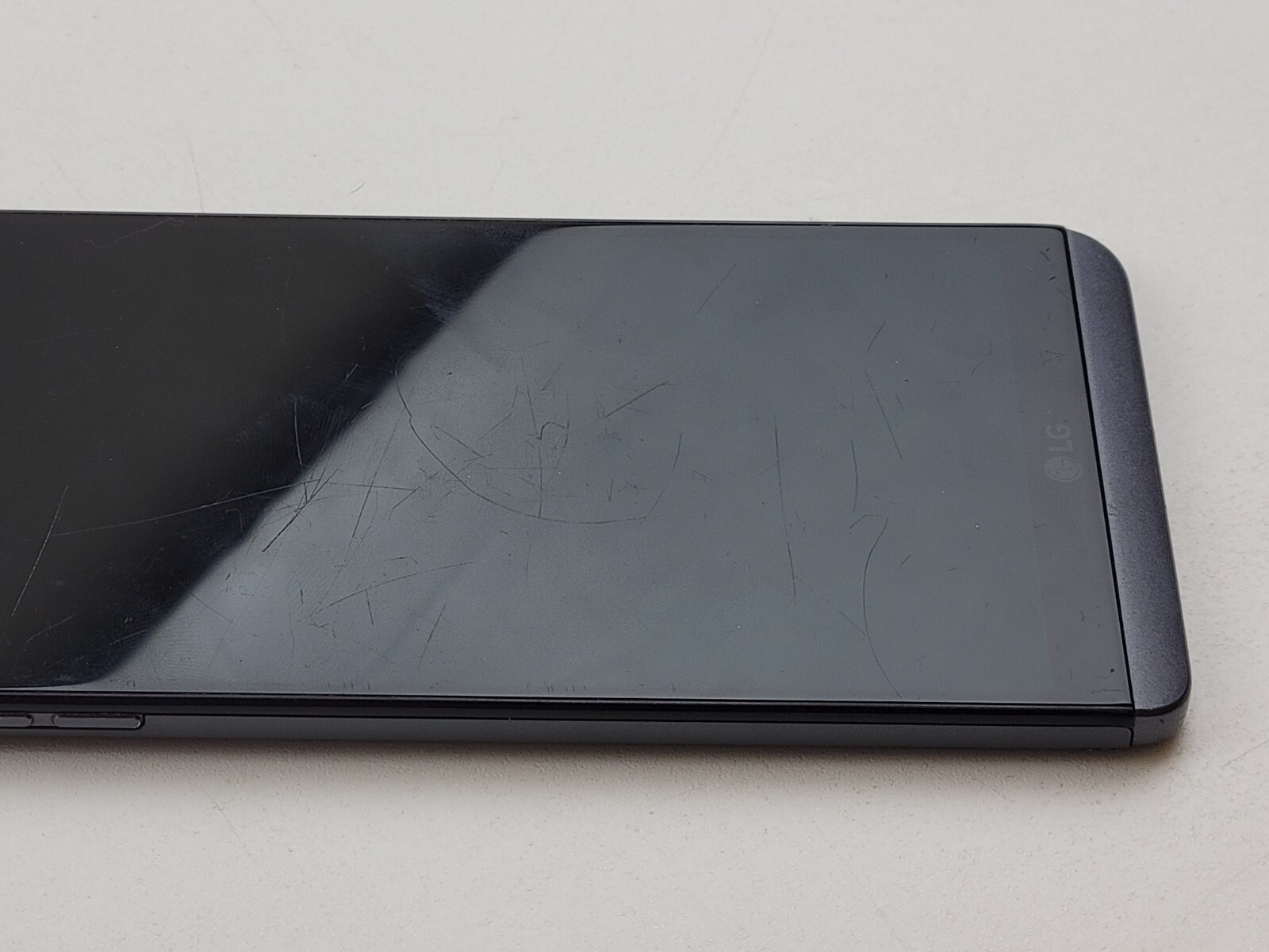 LG V20 (LG-H918) 64GB – Gray (T-Mobile) – POOR CONDITION – Clean IMEI – J0070