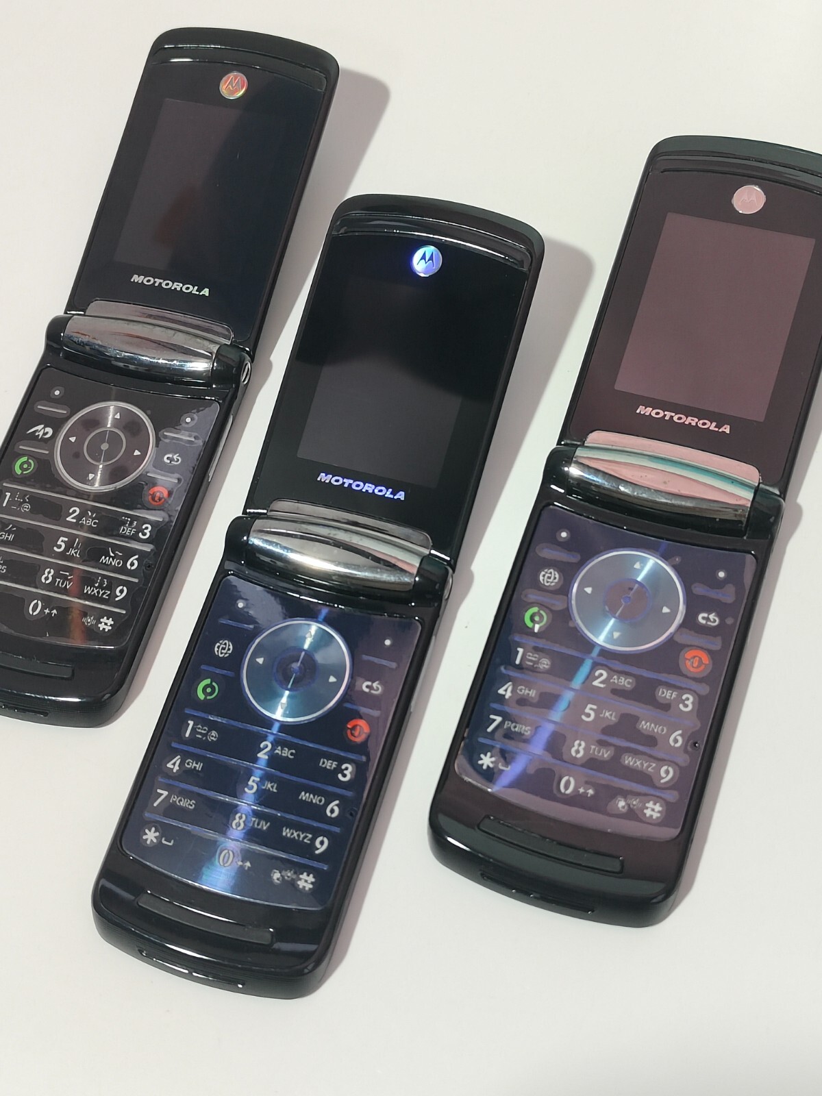 Motorola RAZR2 V8 Original Unlocked 2.2 inches 2MP 512MB/ 2GB GSM