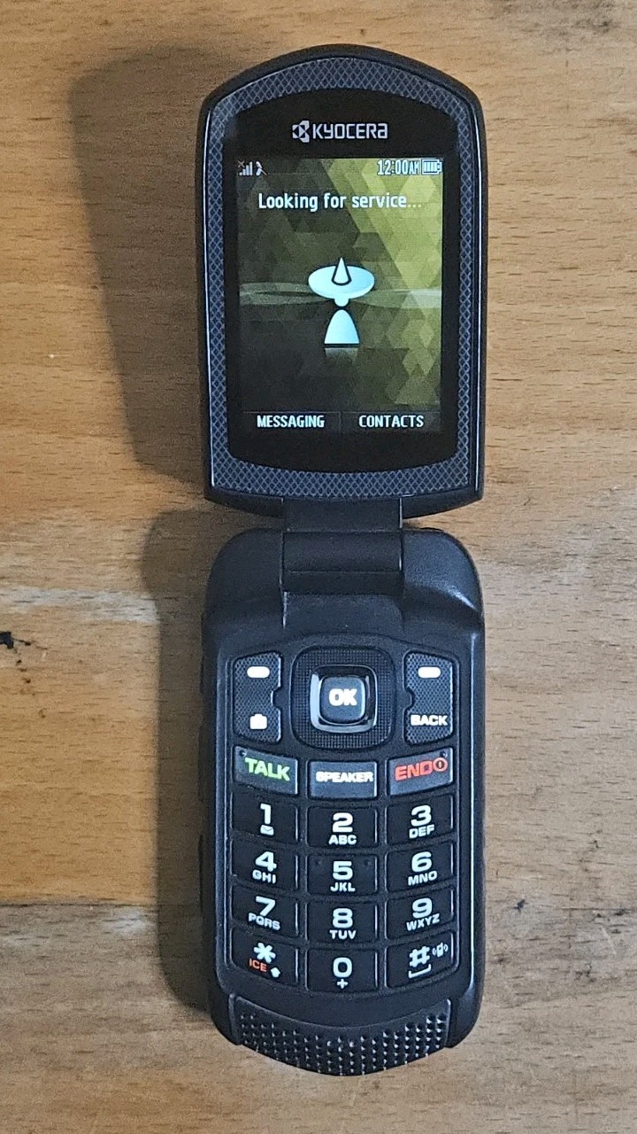 Kyocera Duraxtp E4281 – 16GB – Black (Sprint)