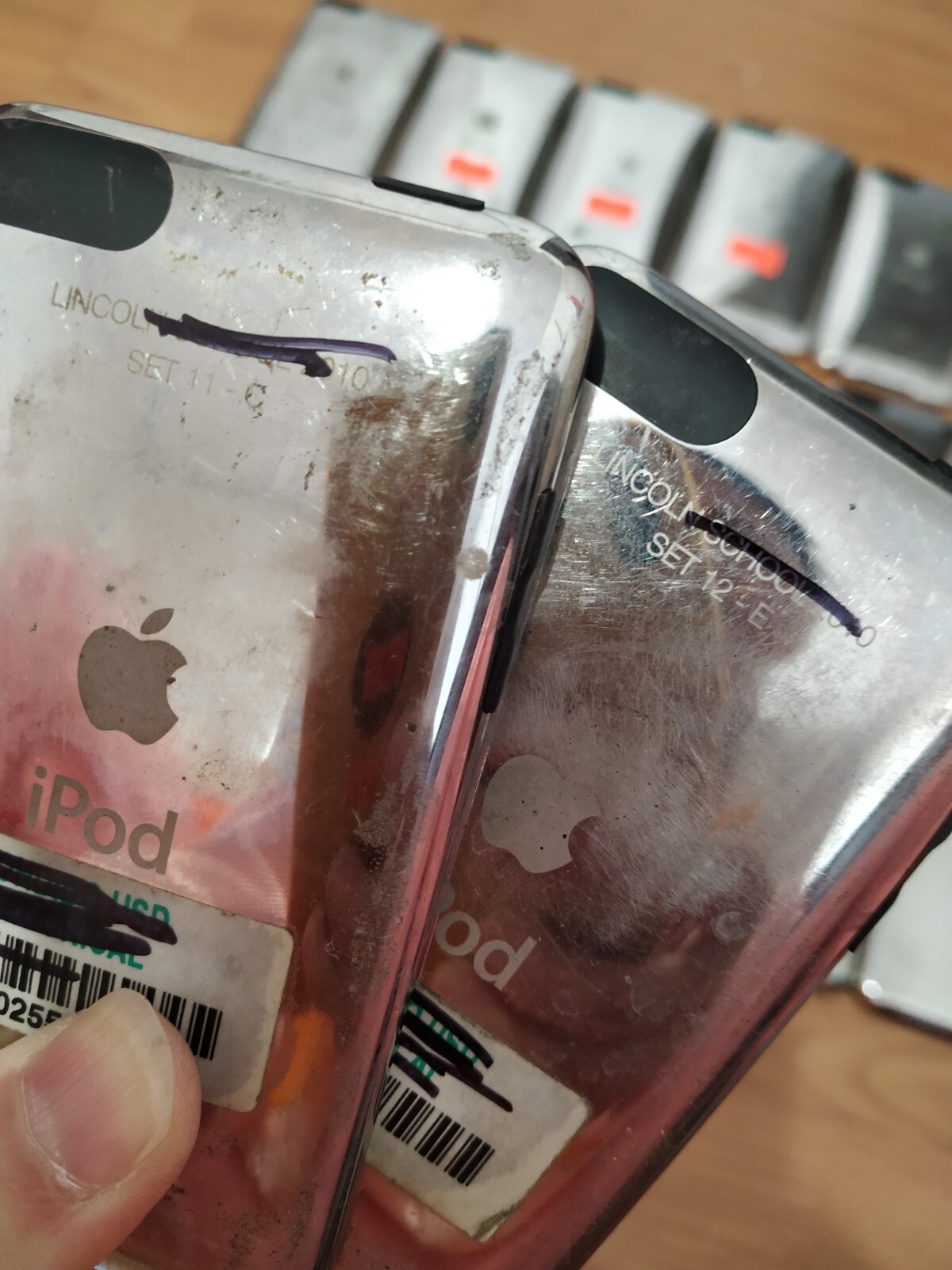 Lot of 21 Apple iPod Touch 1st, 2nd, 3rd,32GB(3pcs)16GB(3pcs)8GB(15pcs)for parts