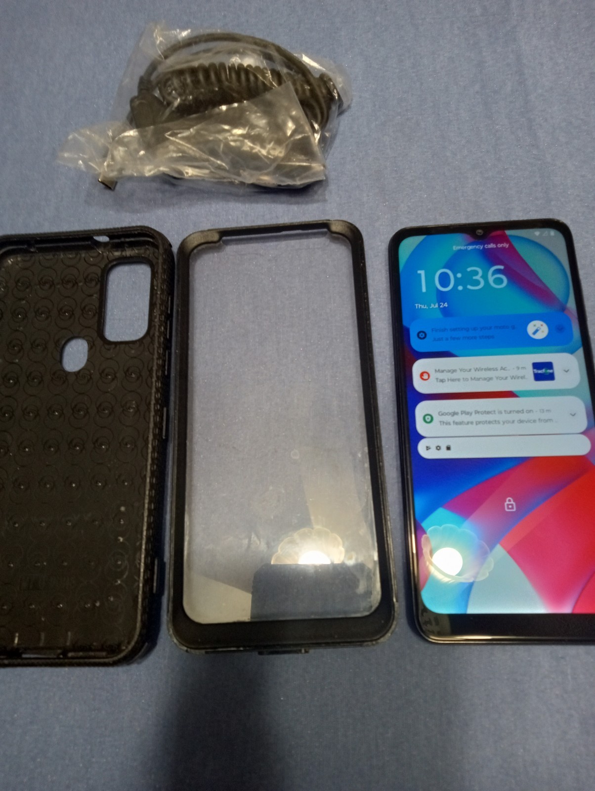 Motorola Moto G – 32 GB – Blue (TracFone), 32gb, 3gb ram, android 12, 6.5″ lcd