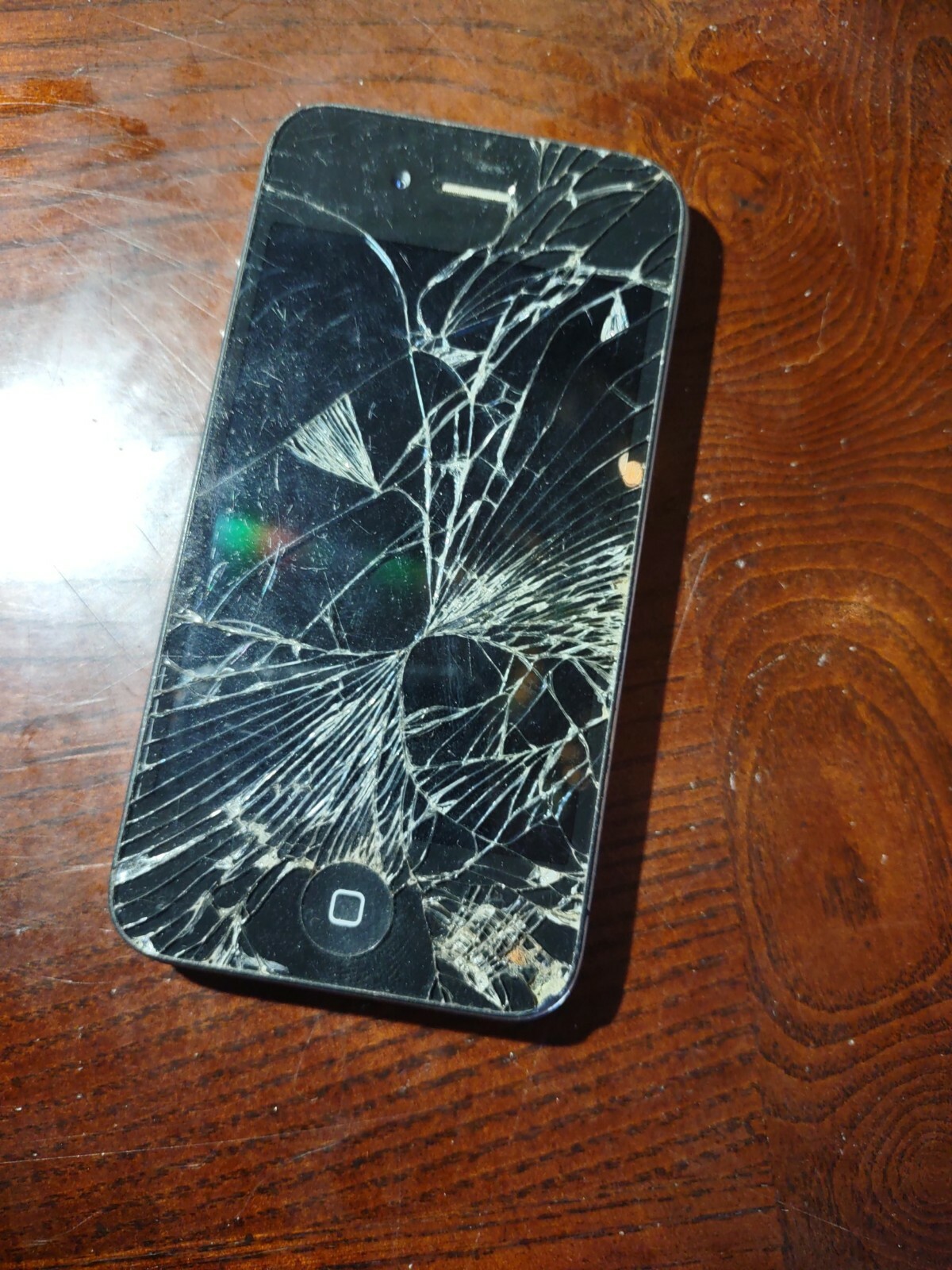 Apple iPhone 4 – 64GB – Silver Parts only
