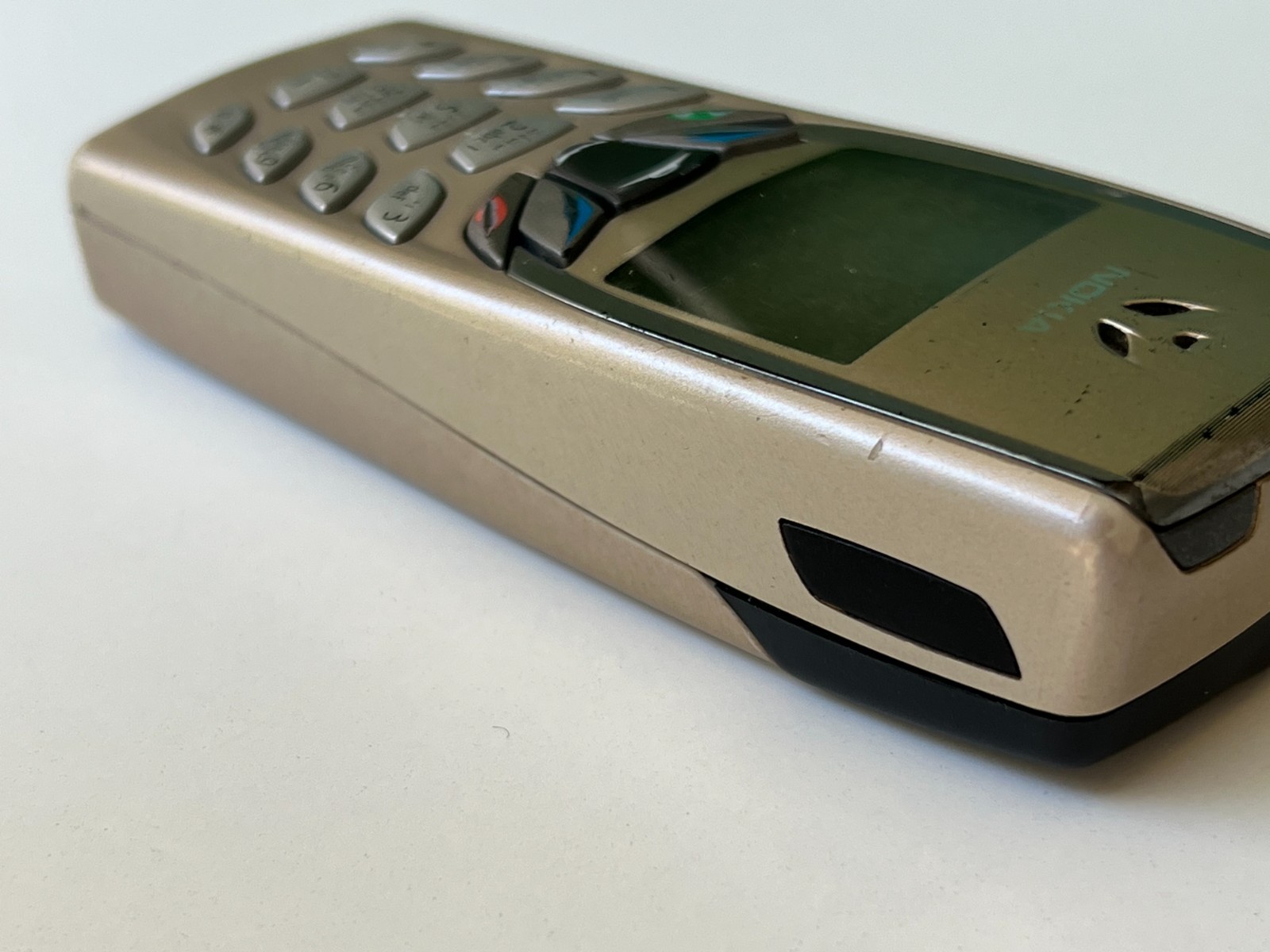 Genuine Nokia 6510 – Beige (Factory Unlocked) Retro Cell Phone For collectable