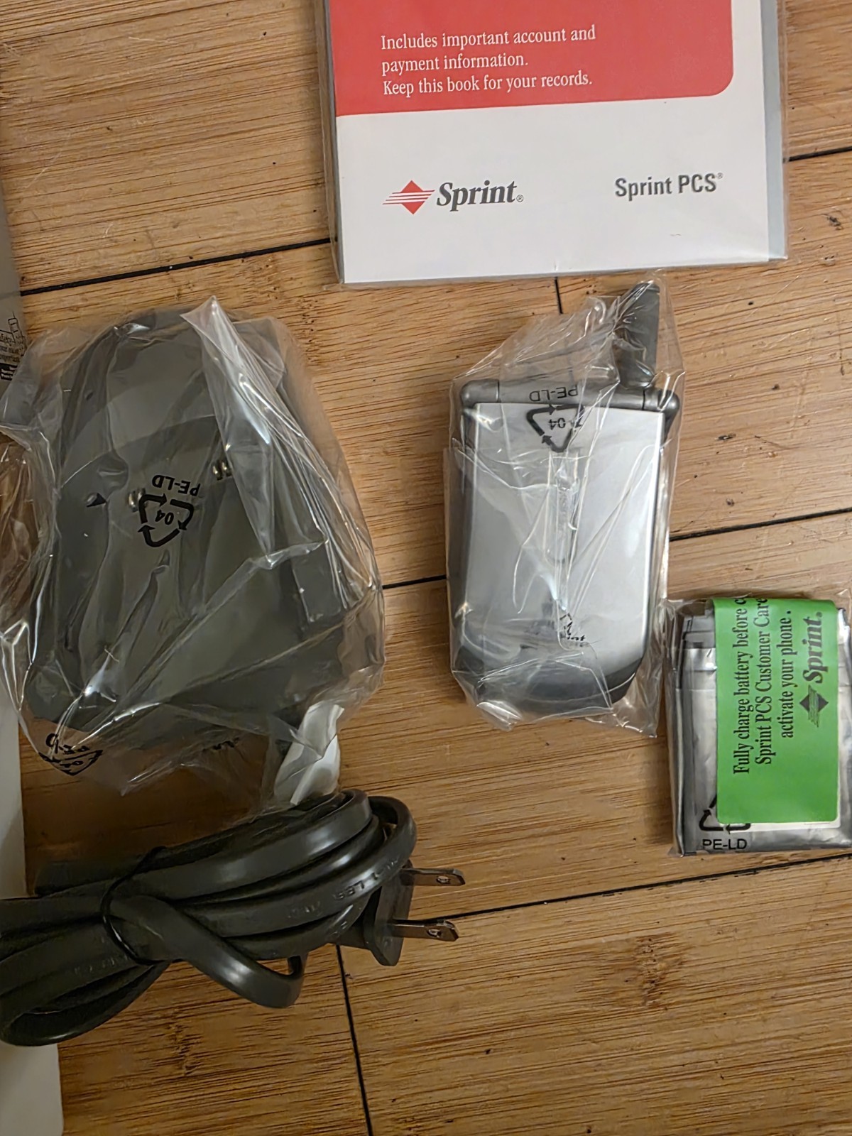 Sprint Samsung Y2K Flip Phone SPH-A400 PCS Silver Cellular Dual Band/Tri-Mode